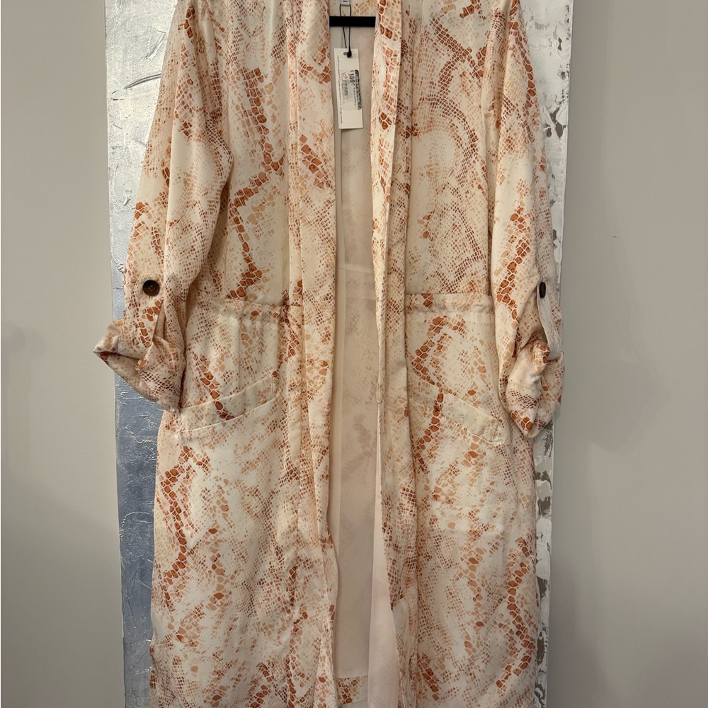 Cupcakes & Cashmere Cream Snake Print Jacket/Blazer